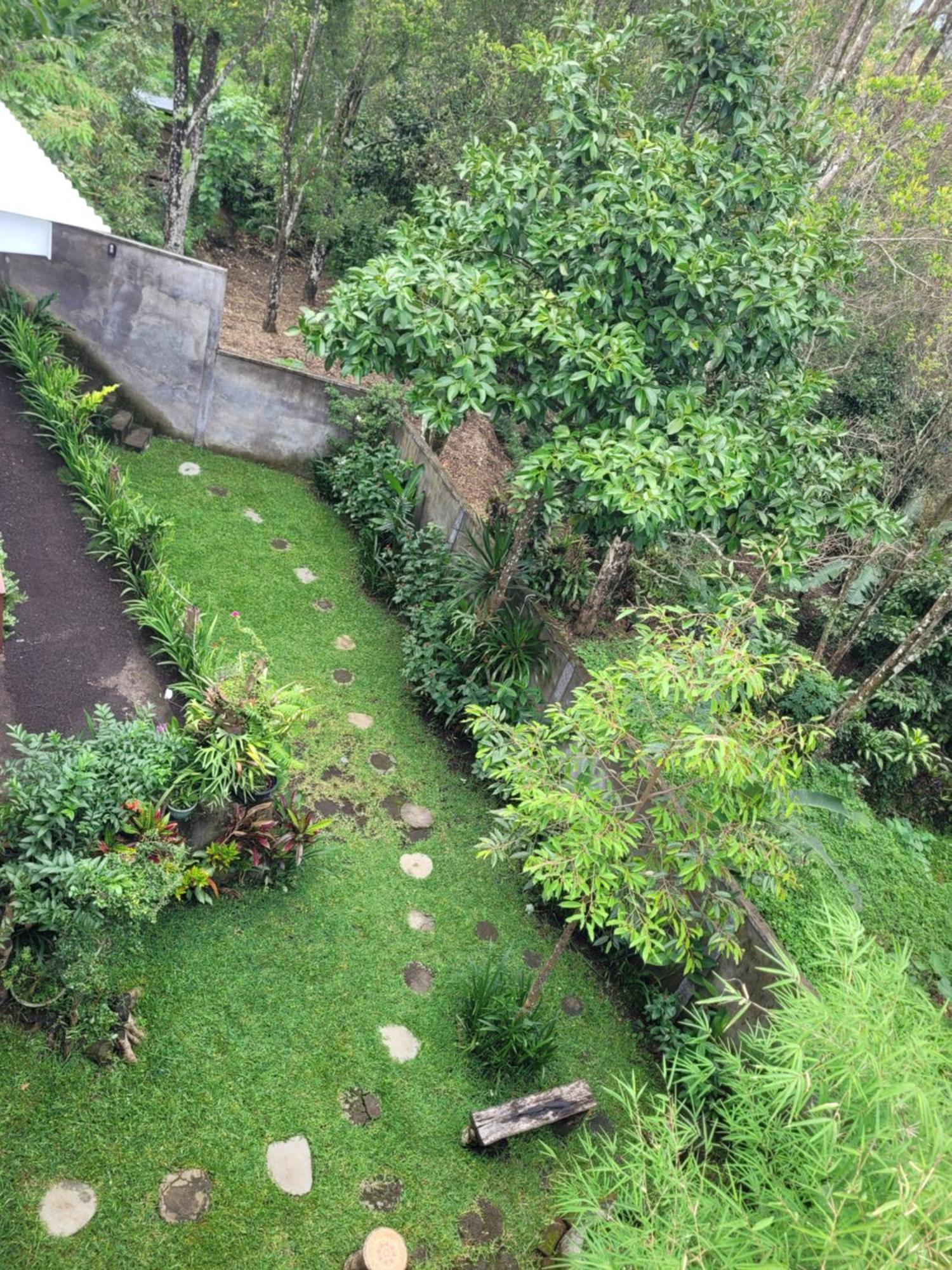 Апартаменти Umah Yugadi Bali Мундук Екстер'єр фото